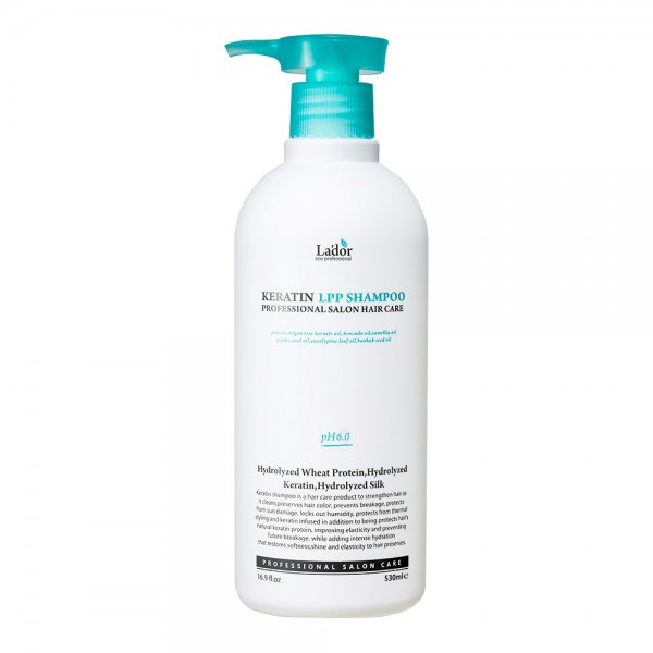 Ein Shampoo der Marke Lador für trockenes und geschädigtes Haar 